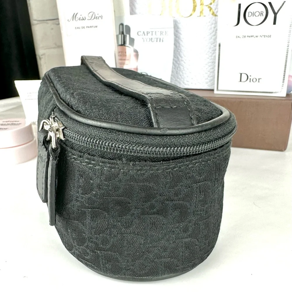 Dior Trotter luxury canvas cosmetic case  or makeup bag with extras. - Picture 6 of 13
